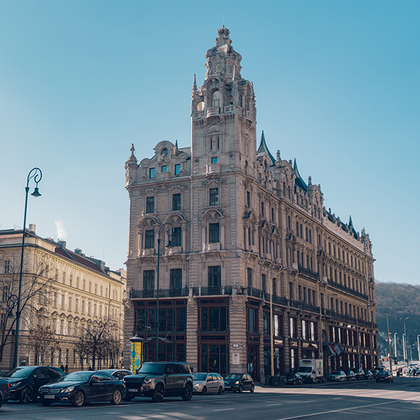 Photograph of Budapest by Alex Nichol